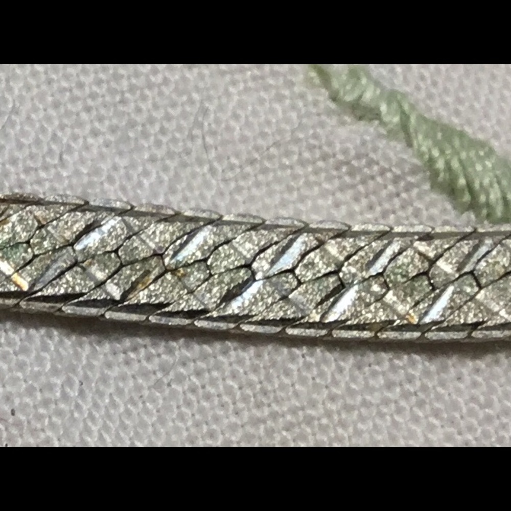 Sterling Italy 18” chain ladies necklace